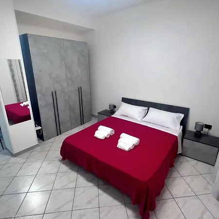 A Due Passi Dal Centro Intero Con Ac E Wifi Apartamento