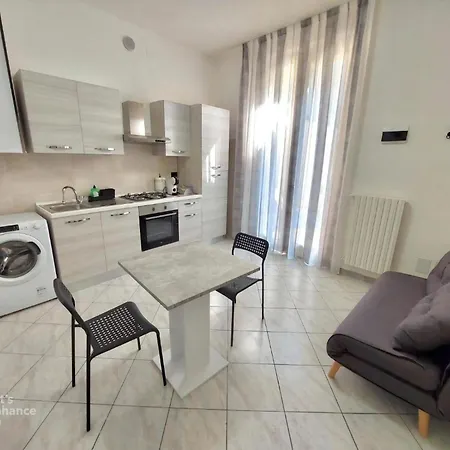 A Due Passi Dal Centro Intero Con Ac E Wifi Apartment